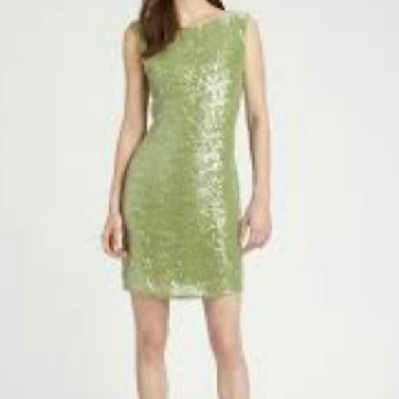 Alice + Olivia Dresses & Skirts - Alice + Olivia Ally sequins dress